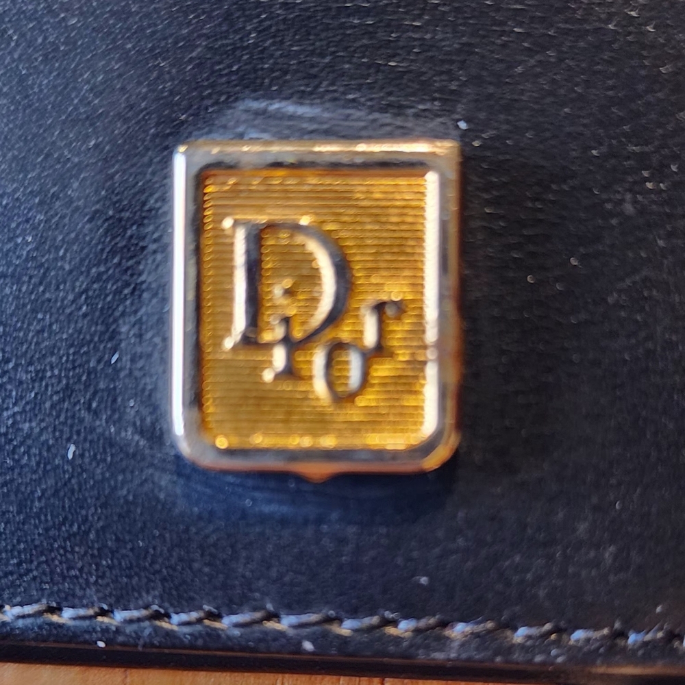 Black Leather Men's Wallet - Picture 2 of 6